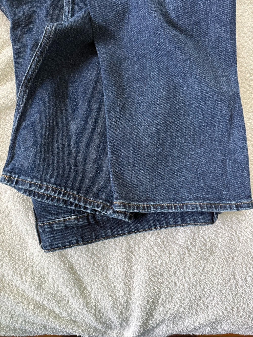 Vineyard Vines Men's Dark Blue Bootcut Jeans